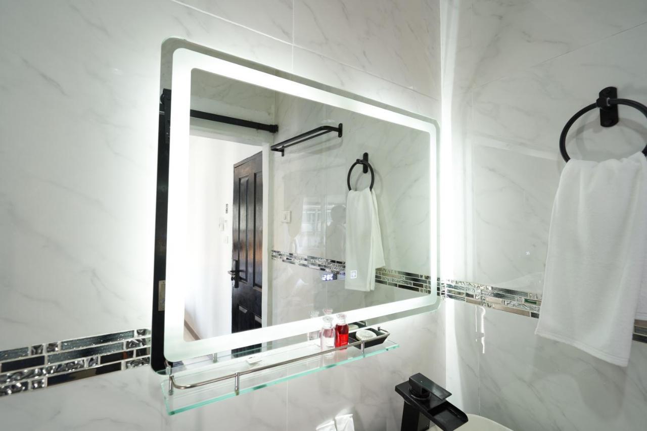 Thonglor Suites Hotel Μπανγκόκ Εξωτερικό φωτογραφία