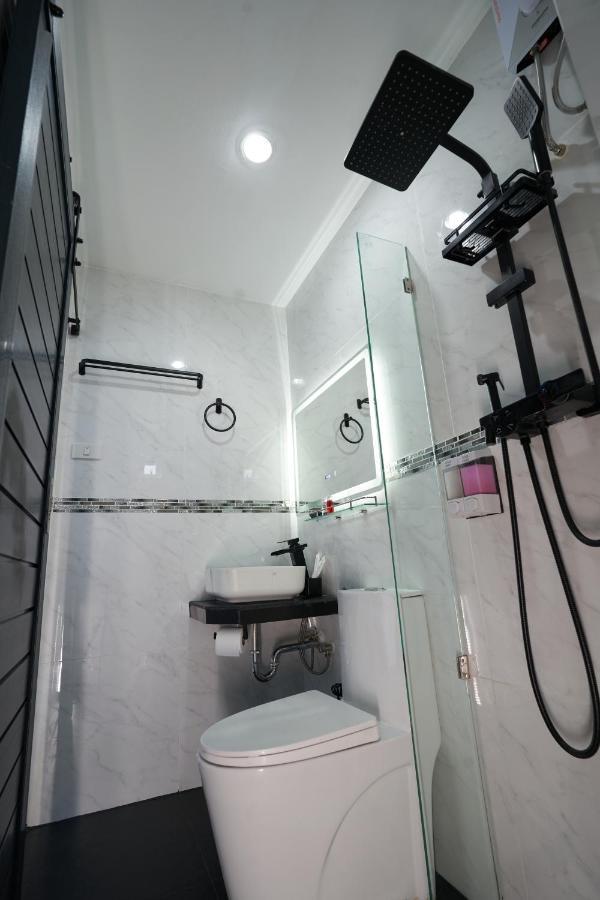 Thonglor Suites Hotel Μπανγκόκ Εξωτερικό φωτογραφία