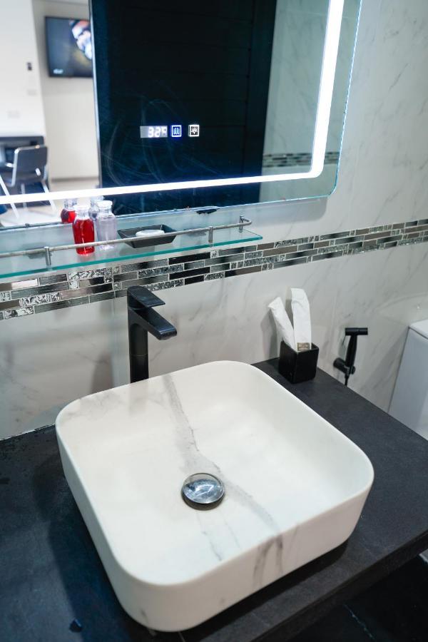 Thonglor Suites Hotel Μπανγκόκ Εξωτερικό φωτογραφία